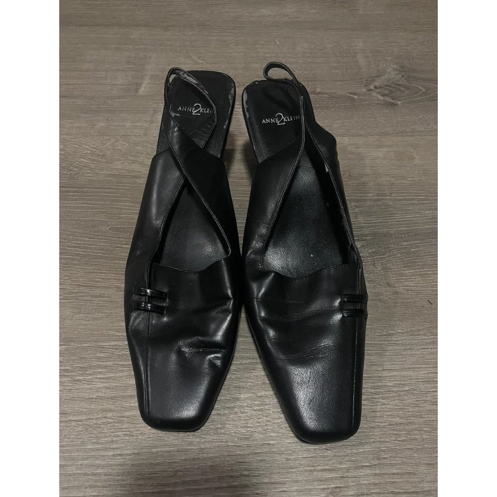 Anne 2 Klein leather slingback flats